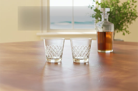 心をとらえるガラスの器たち。