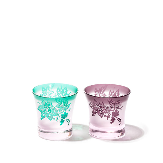 彫刻　夢柄子　ぶどう紋　ぐい呑ペア　ピンク/グリーン ピンク/パープル