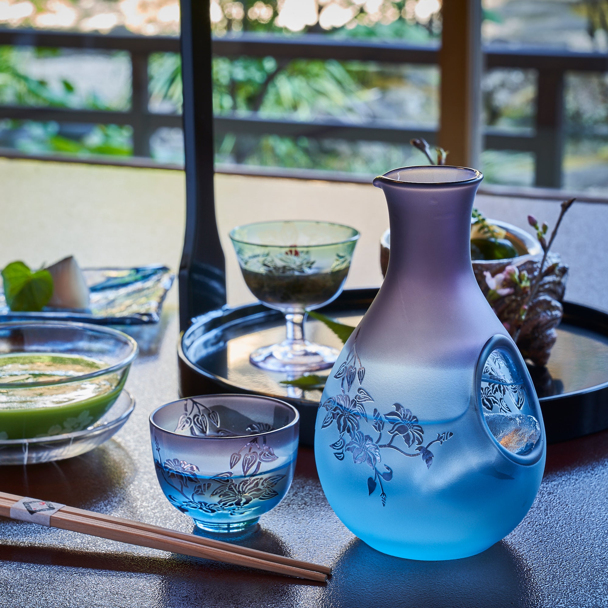 彫刻 夢柄子 鉄線紋 酒器三点揃 ブルー/パープル ぐい呑80ml ポケット