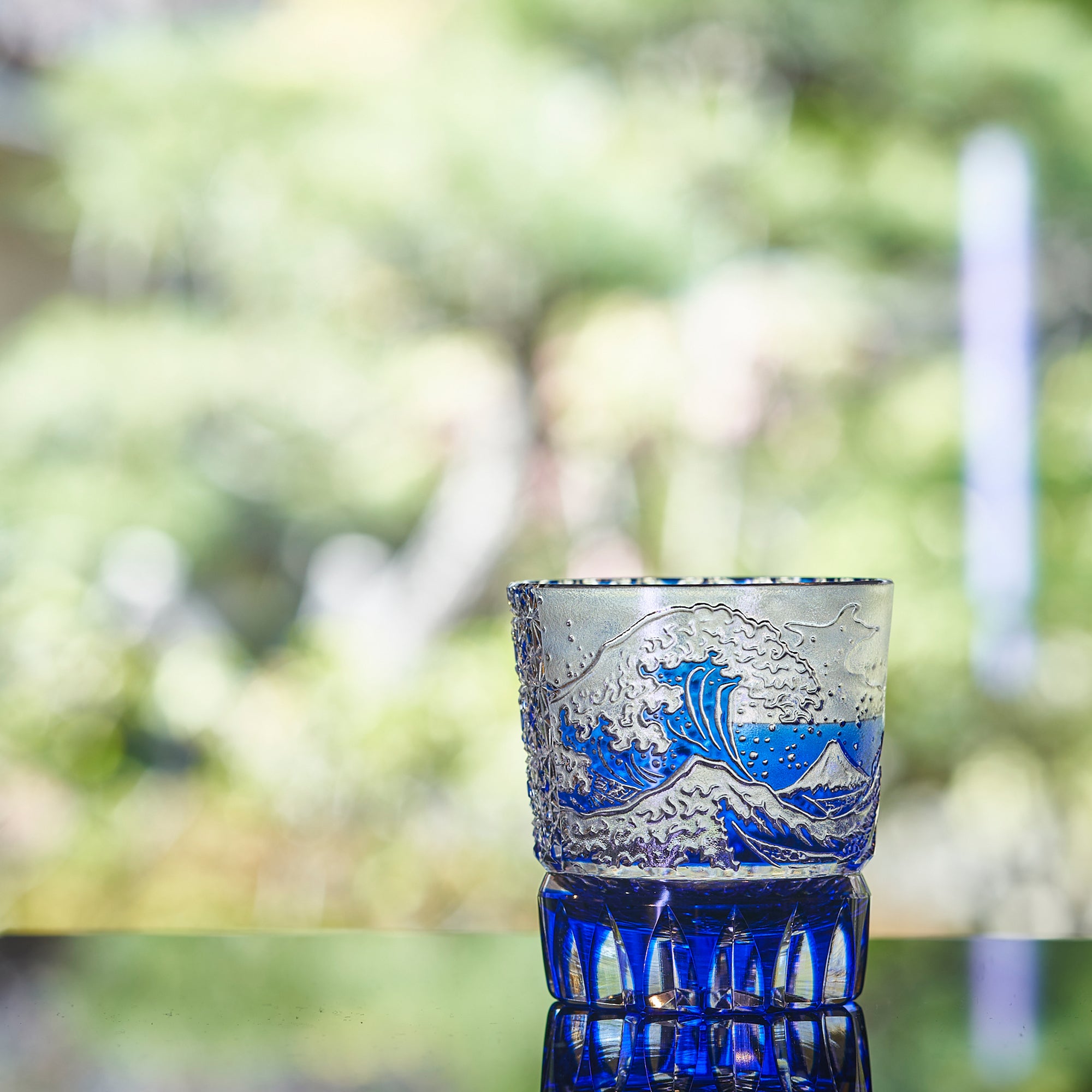 江戸切子 伝統工芸士 木村泰典 作 富嶽三十六景「神奈川沖波裏」に菊籠